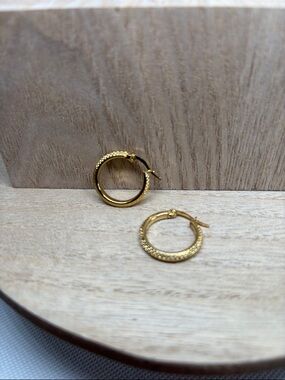 Gold Textured Hoop Earrings - Women's Jewelry